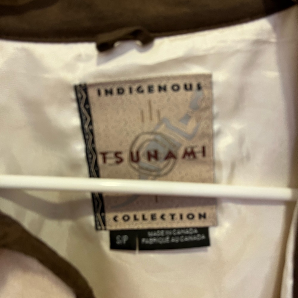Tsunami Jacket - Picture 2 of 3